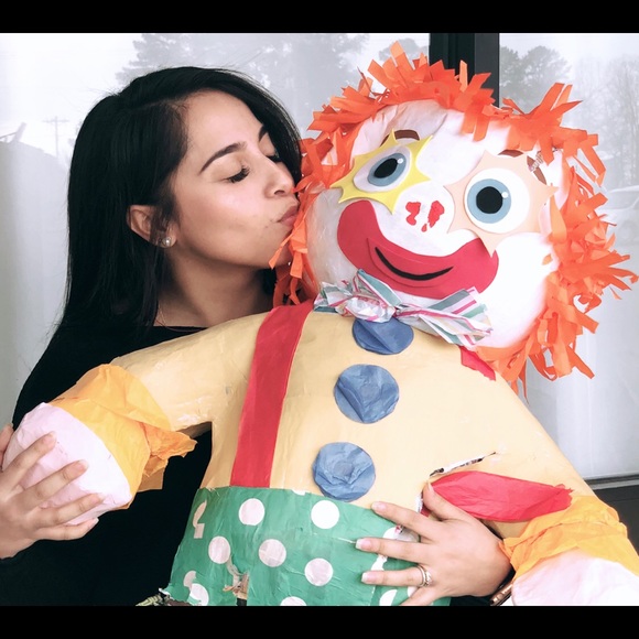 Meet your Posher, Alma - Picture 1 of 1